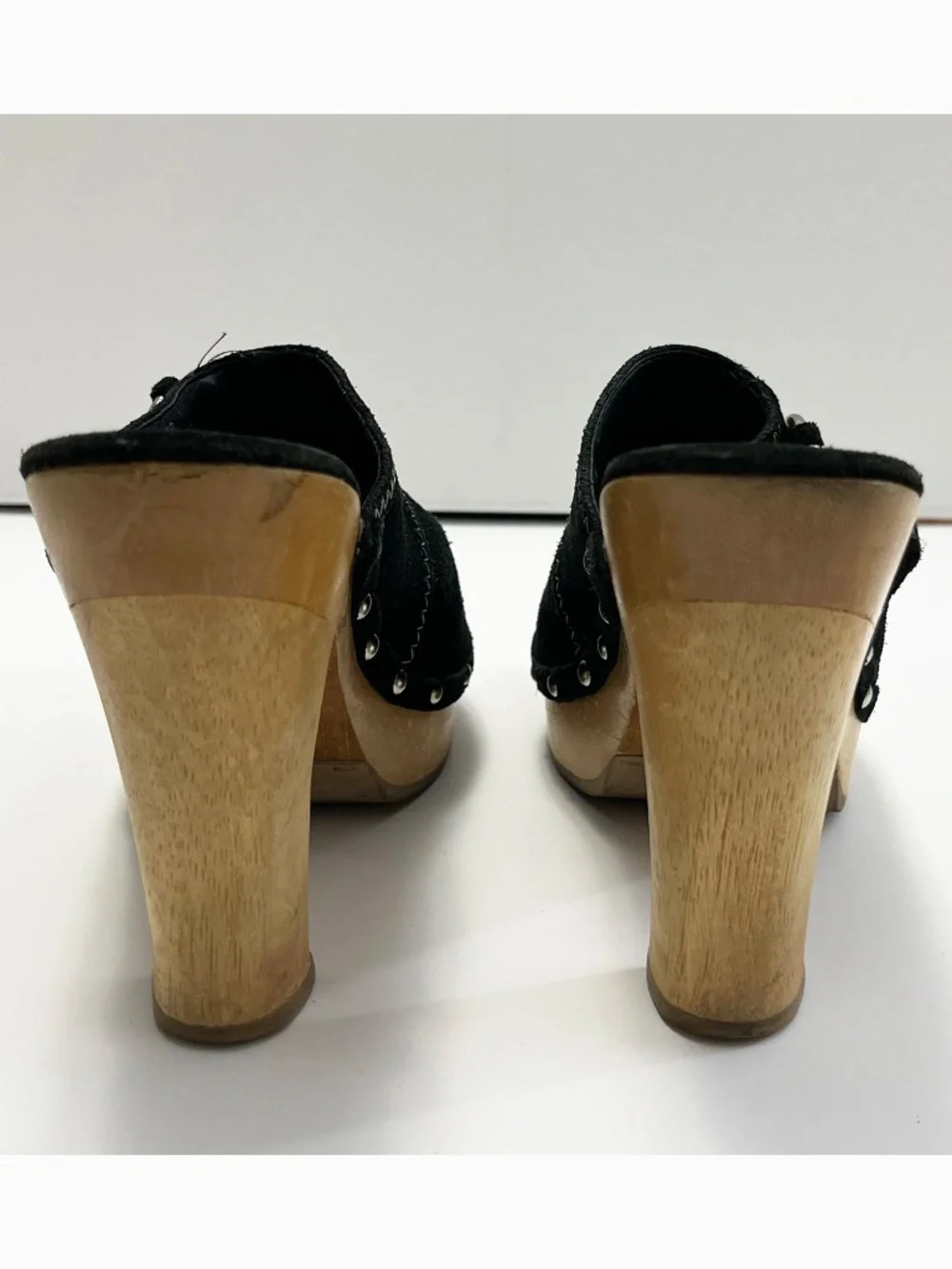 Vintage Steve Madden Women's Platform Heels Size 7 Black Suede Wood Heel